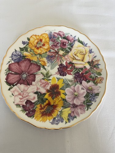Royal albert collector - royal, collector’s