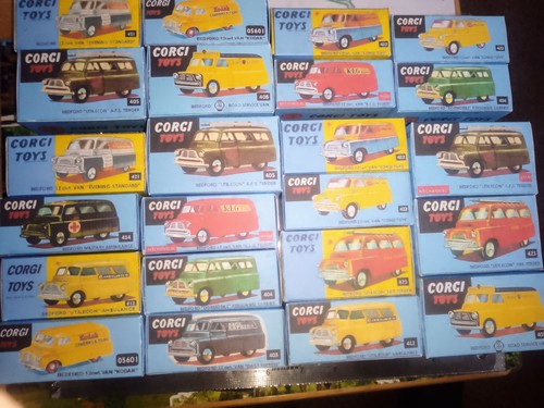 Corgi bedford vans - corgi, "bedford