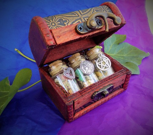 Witchcraft trio spell bottles - witchcraft,