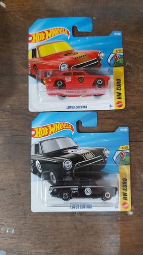 Hot wheels lotus - cortina, x2