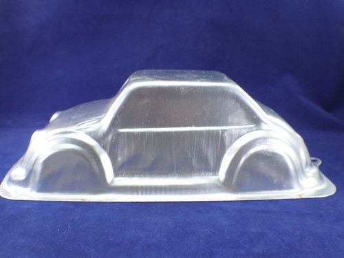 Wilton cake pan - mold, 3-d