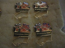 4 RARE OLD SILVERSTONE BRITISH FORMULA ONE F1 GRAND PRIX METAL PRESS PIN BADGES