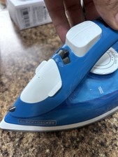 Black decker iron - black,