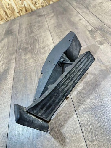 Bmw e53 throttle - x5,