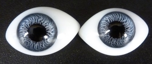 25mm grey solid glass doll - 25mm,