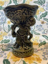Royal Wessex Cherub bonbon