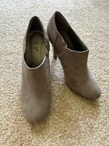 Ladies beige suede - suede, shoe