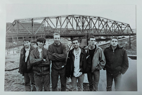 Happy mondays black white - happy,