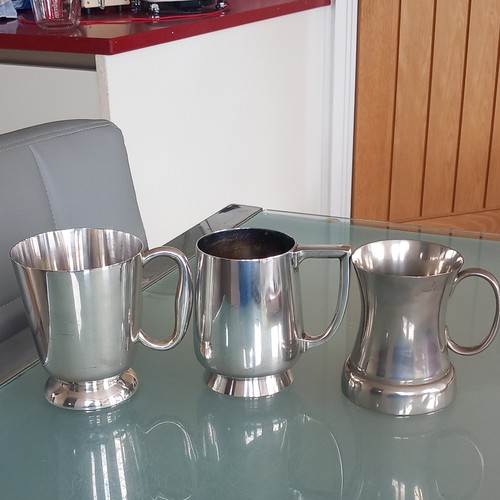 Silver plate tankards - 3,