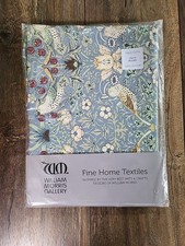 Morris & Co. Strawberry Thief