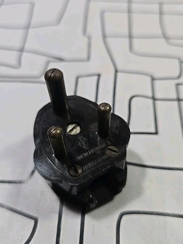 Vintage round pin plug 5 - vintage,