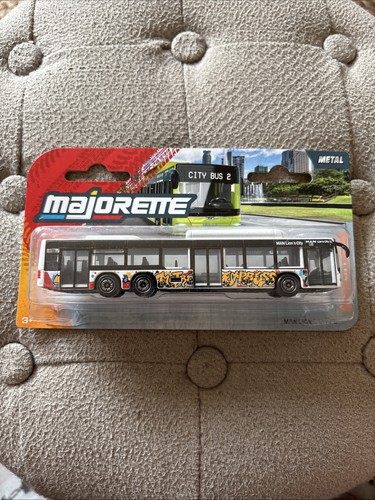 Majorette man lion city new - city,