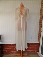 Q53 JANE WOOLRICH ULTRA SHEER