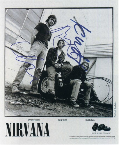 Nirvana signed photograph - nirvana,