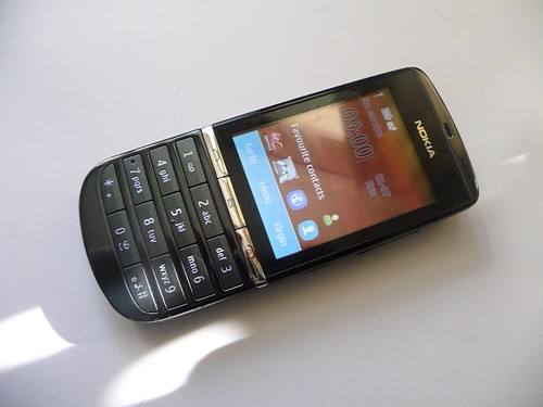 Good condition nokia asha - good, 300
