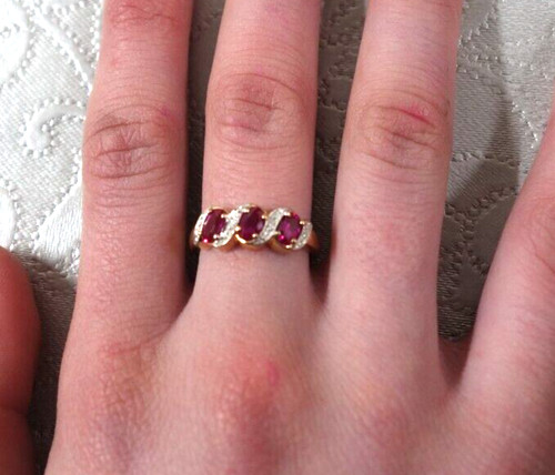 9ct gold stone ruby - gold, &