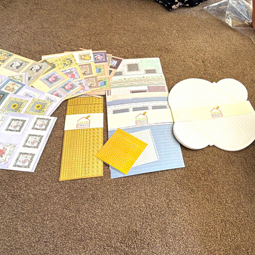 Create craft pyramid - 🌸,