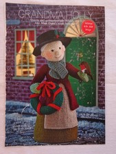 ALAN DART " GRANDMA HOLLY "   TOY KNITTING  PATTERN  DK