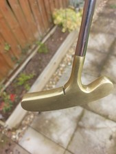 Acushnet Bullseye Putter / 35