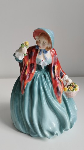 Royal doulton figurine - doulton, 8"