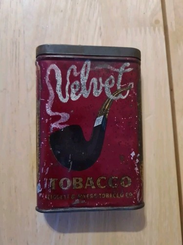 Velvet tobacco tin with - tin,