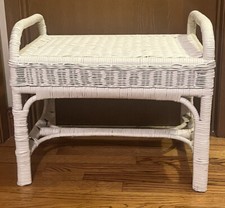 VTG White Wicker Rattan Vanity