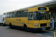 motts-yellow bus owg368x