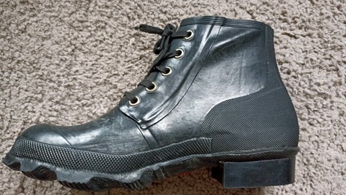 Vintage ankle rubber boots