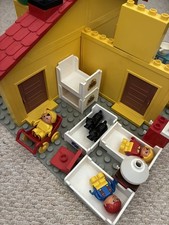 Duplo Vintage House On Base