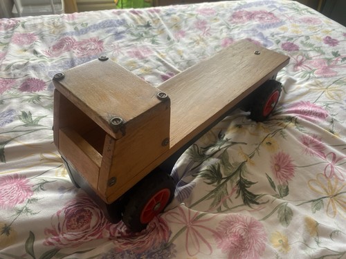 Vintage large wooden toy - large,