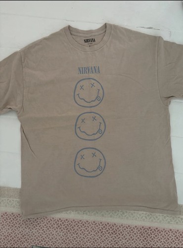 Nirvana smiley tee shirt - nirvana,