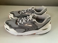 NEW Brooks Beast Men's Running