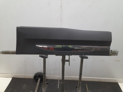 Mercedes eqa rear door - door, trim