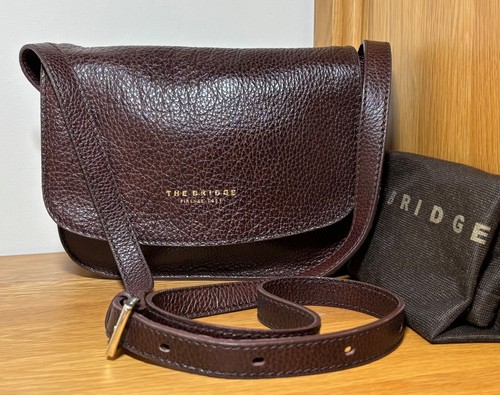 Stunning the bridge rich - stunning, brown
