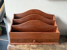 Vintage Scalloped Wooden