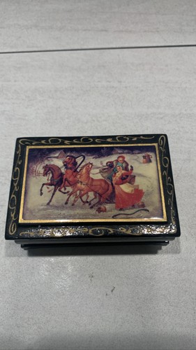 Russian lacquer box - lacquer, hand