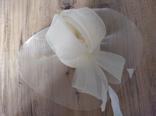 Ivory cream coloured - cream,