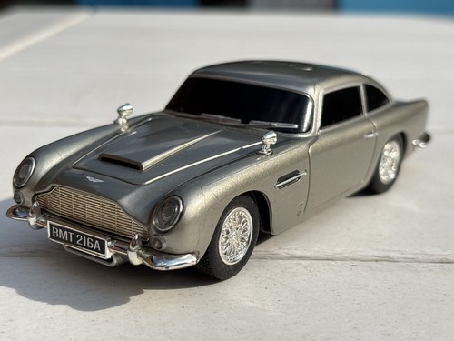 James bond 007 aston - bond,