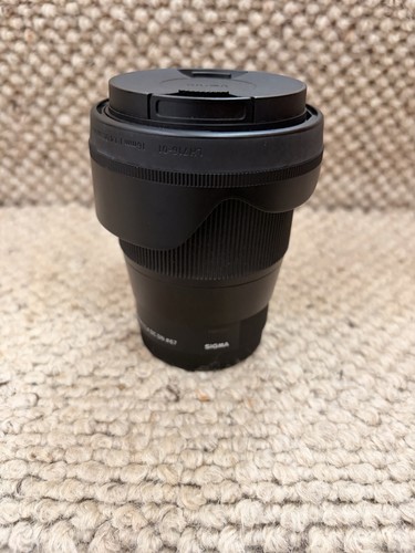 Sigma 16mm dc - f1.4,