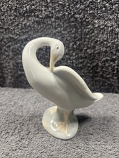 Adorable Lladro Porcelain Swan