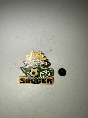 Disney pin wide world - disney,