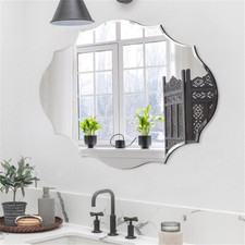 Scalloped Edged Oval Wall