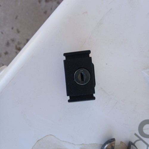 Glove box lock rabbit - box,