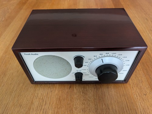 Tivoli audio henry kloss - kloss, model