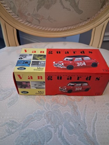 Vanguards mini cooper - 1:43,
