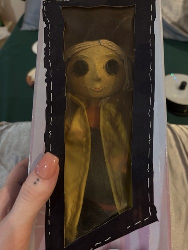 Coraline doll limited edition - coraline,