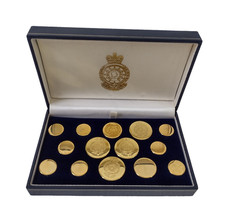 Royal Automobile Club Blazer Buttons QC Set in Original Box maker LB & B Vintage