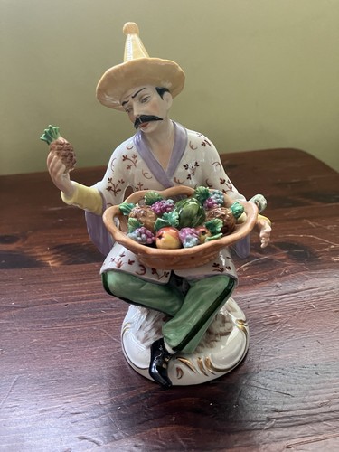 Sitzendorf porcelain figure - porcelain,