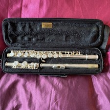 Conn-Selmer Prelude FL-700E Flute with Case and solid silver lip plate 