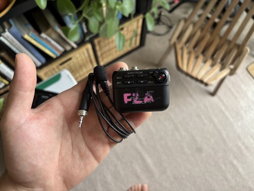 Zoom field recorder and - zoom,